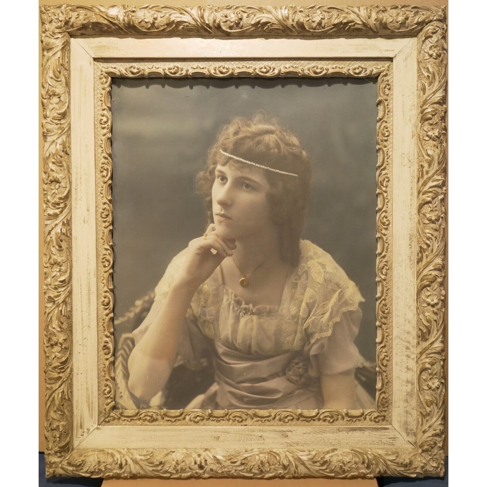Vintage Large Antique Victorian Era Photo In Beautiful Gesso Painted Wood Frame